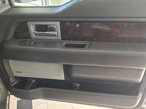 Used 2014 Ford F150 Platinum image 3