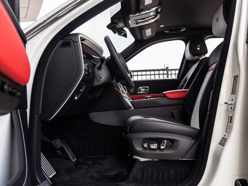 New 2026 Rolls-Royce Cullinan AWD/4WD image 27