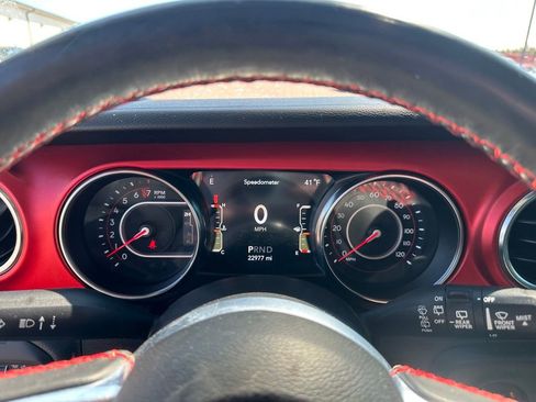 Used 2022 Jeep Wrangler Unlimited Rubicon w/ Cold Weather Group image 15