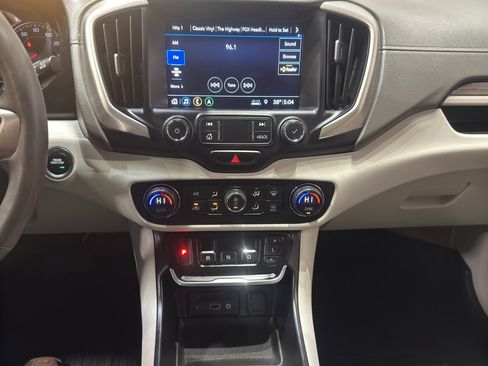 Used 2020 GMC Terrain Denali w/ Denali Premium Package image 28