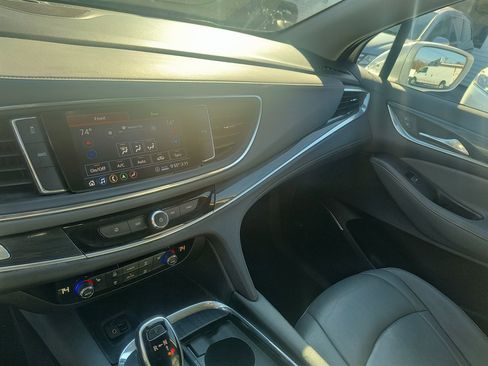 Used 2020 Buick Enclave Essence w/ Sound and Sites Package image 16