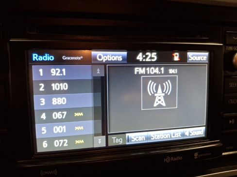 Used 2016 Toyota Tacoma SR5 image 18