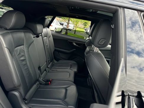 Used 2019 Audi Q8 Premium w/ Convenience Package AWD/4WD image 28