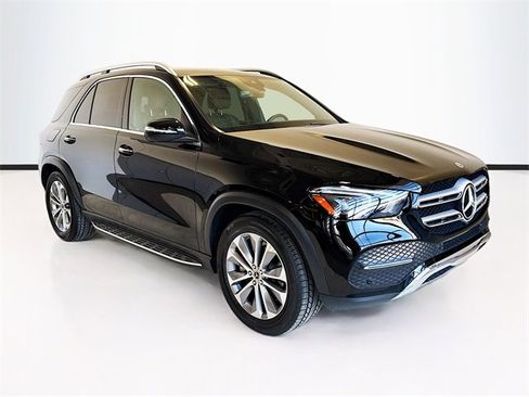 Certified 2022 Mercedes-Benz GLE 350 4MATIC w/ 3rd Row Seat Package image 3