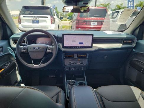 Certified 2025 Ford Maverick Tremor AWD/4WD image 13