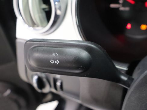 Used 2009 Ford Mustang Coupe RWD image 28