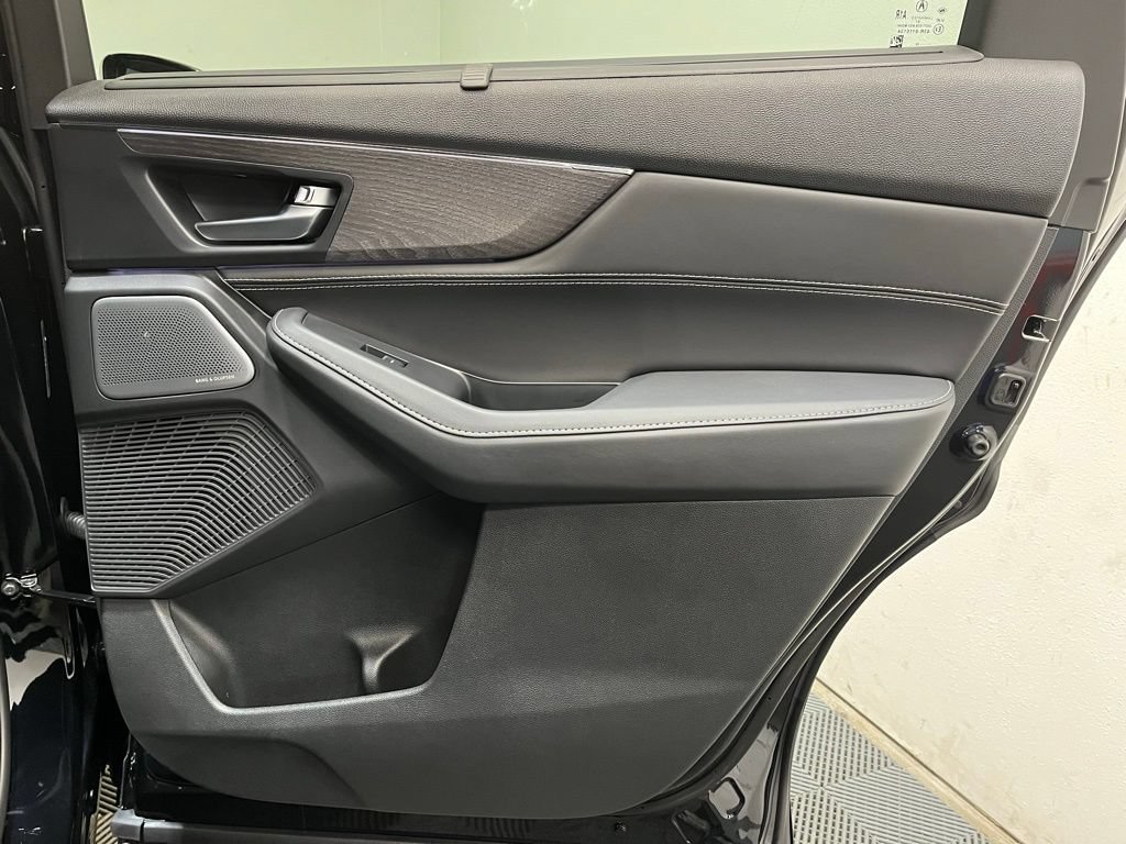 New 2026 Acura MDX w/ Advance Package AWD/4WD image 18