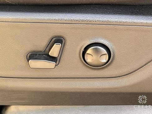Used 2025 RAM 1500 Big Horn RWD image 21