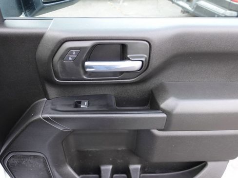 Used 2022 Chevrolet Silverado 2500 Custom w/ Custom Value Package image 24