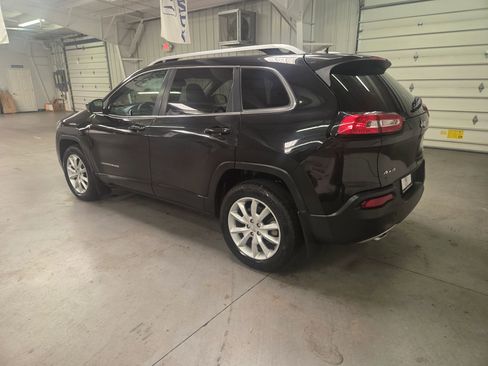 Used 2014 Jeep Cherokee Limited AWD/4WD image 4