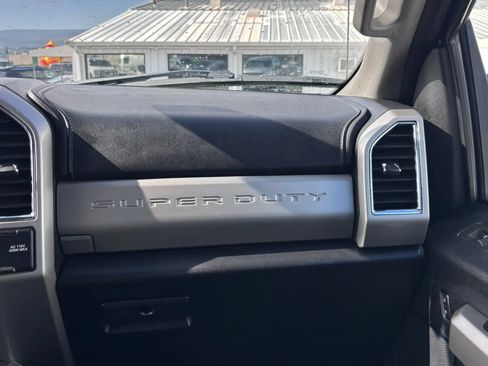 Used 2018 Ford F250 Lariat w/ Lariat Ultimate Package AWD/4WD image 20