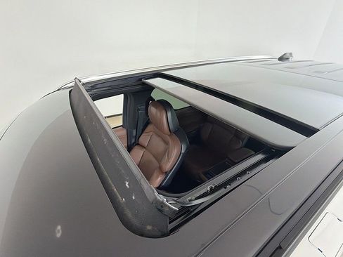 Used 2025 Lincoln Navigator Reserve image 18