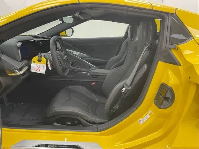 Used 2025 Chevrolet Corvette Stingray Convertible w/ 1LT RWD image 12