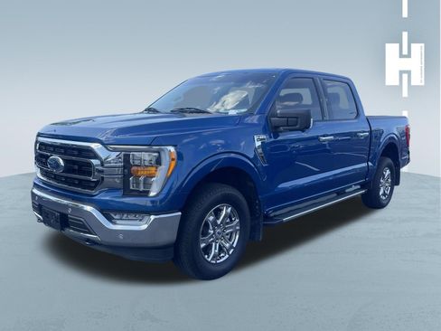 Used 2023 Ford F150 XLT w/ Equipment Group 302A High AWD/4WD image 3