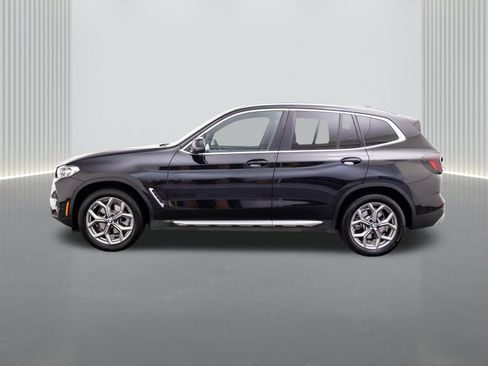 Used 2023 BMW X3 xDrive30i w/ Convenience Package image 2