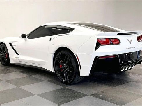 Used 2019 Chevrolet Corvette Stingray Coupe image 10