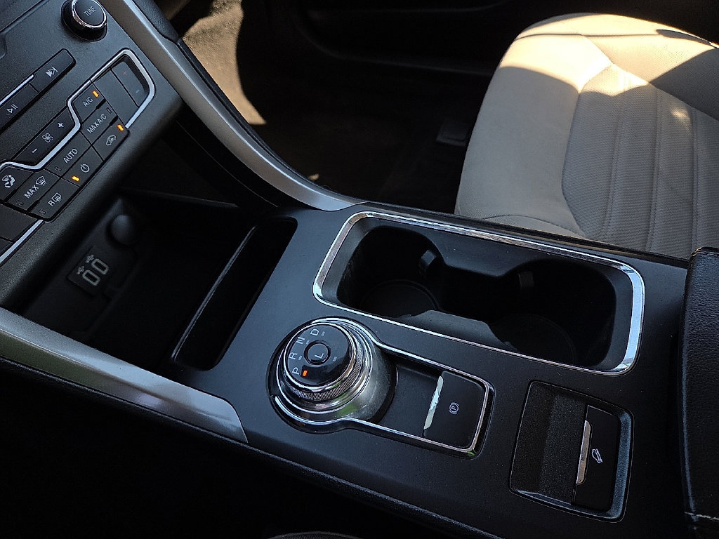 Used 2020 Ford Fusion S FWD image 20