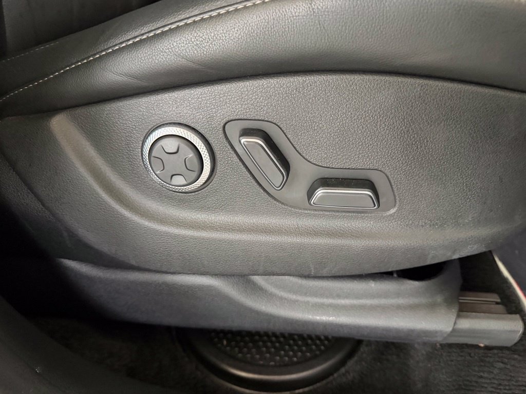 Used 2025 Genesis GV80 2.5T Standard AWD/4WD image 27