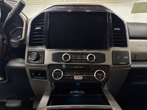Used 2022 Ford F250 Lariat w/ Lariat Value Package AWD/4WD image 23