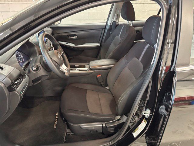 Used 2025 Nissan Sentra SV FWD image 10