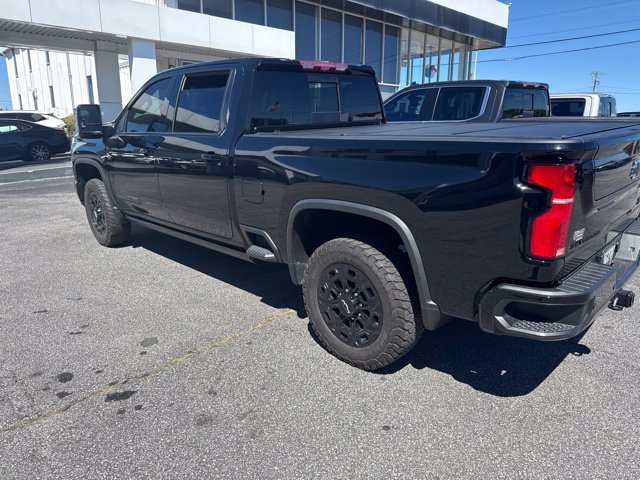 Used 2024 Chevrolet Silverado 2500 High Country w/ Midnight Edition AWD/4WD image 6