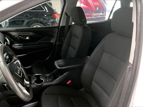 Used 2022 GMC Terrain SLE w/ Driver Convenience Package image 11