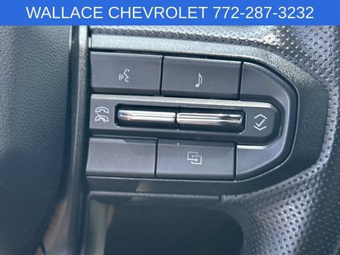 Used 2025 Chevrolet Colorado Trail Boss AWD/4WD image 19