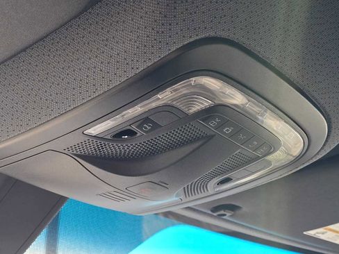 Used 2025 Mercedes-Benz Sprinter 2500 image 37