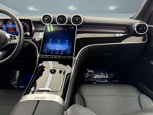 Certified 2024 Mercedes-Benz GLC 300 image 30