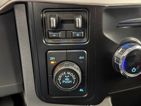 Used 2021 Ford F150 XLT w/ Equipment Group 302A High image 46