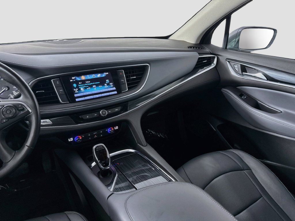 Used 2019 Buick Enclave Essence AWD/4WD image 29