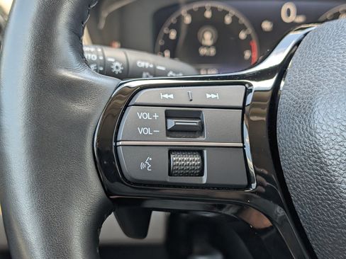 Used 2024 Honda Pilot Elite image 16