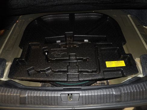 Used 2013 Toyota Avalon XLE Premium image 20