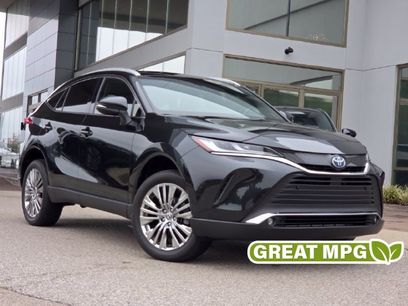 Used 2023 Toyota Venza XLE