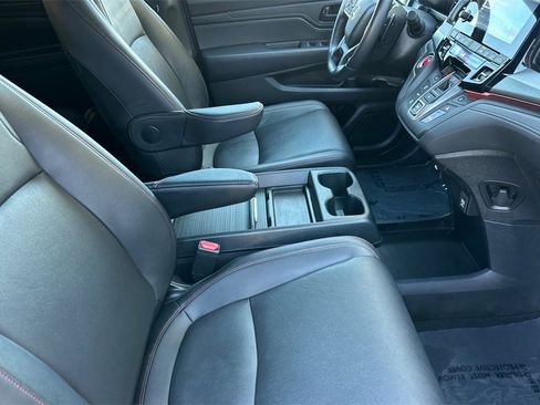 Certified 2023 Honda Odyssey Sport image 17