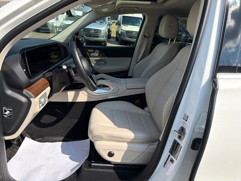 Certified 2025 Mercedes-Benz GLE 350 4MATIC image 9