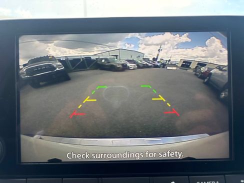 Used 2023 Nissan Rogue SV FWD image 21