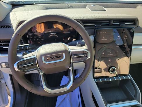 New 2026 GMC Terrain Denali w/ LPO, Floor Liner Package image 11