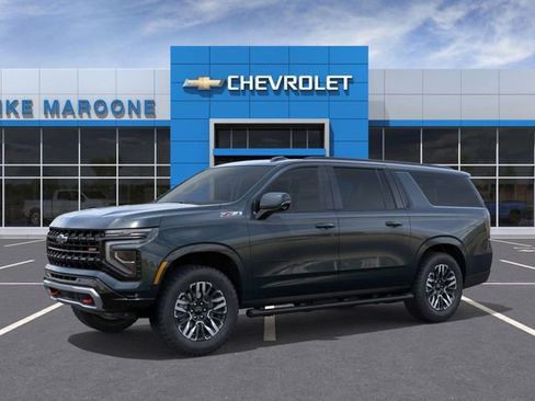 New 2026 Chevrolet Suburban Z71 w/ Comfort Package AWD/4WD image 2