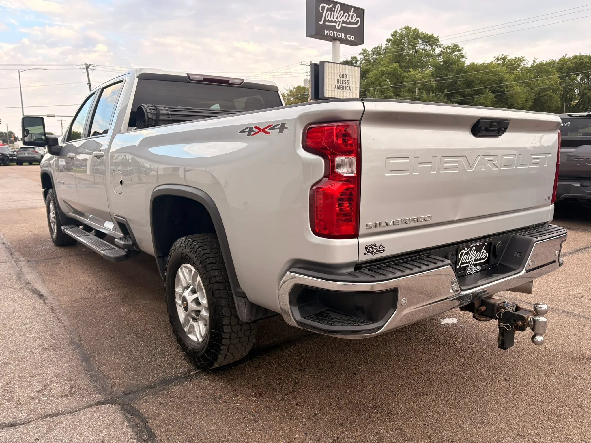 Used 2023 Chevrolet Silverado 2500 LT w/ Convenience Package AWD/4WD image 5