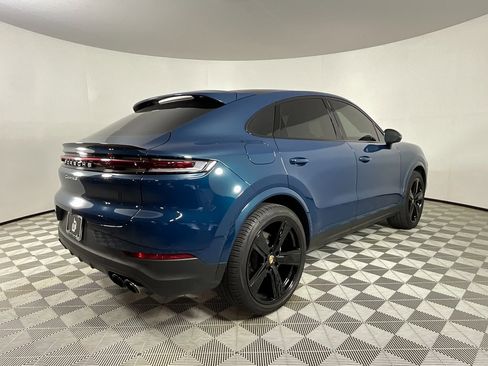 Used 2025 Porsche Cayenne S image 5