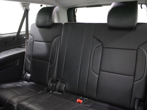 Used 2018 Chevrolet Suburban Premier image 25