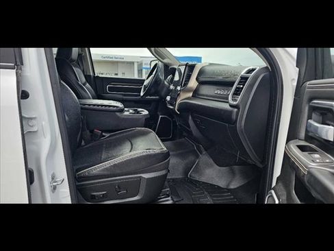 Used 2023 RAM 2500 Laramie AWD/4WD image 10