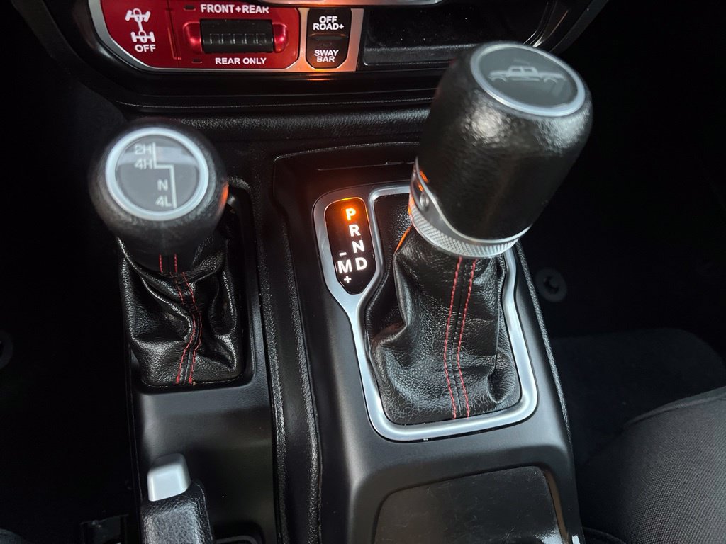 Used 2020 Jeep Gladiator Rubicon AWD/4WD image 37
