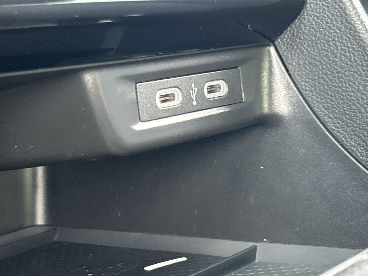 New 2027 Volkswagen Jetta SE FWD image 25