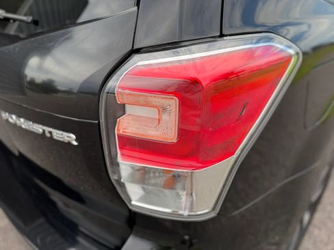 Used 2018 Subaru Forester 2.5i Premium AWD/4WD image 23