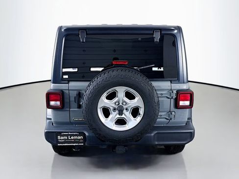Used 2021 Jeep Wrangler Unlimited Freedom Edition image 6