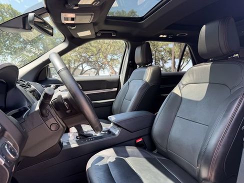 Used 2018 Ford Explorer Sport w/ Equipment Group 401A AWD/4WD image 7
