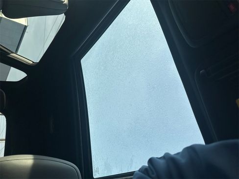 Certified 2025 Subaru Forester Limited w/ Popular Package #1 image 23