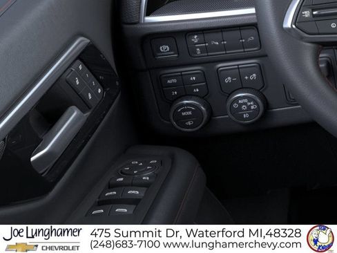 New 2026 Chevrolet Suburban RST AWD/4WD image 22